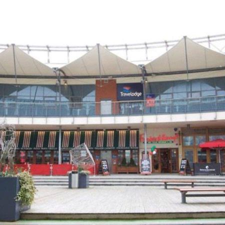 Travelodge Birmingham Central Broadway Plaza Екстериор снимка