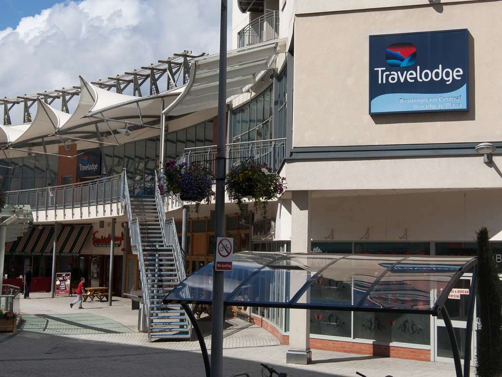 Travelodge Birmingham Central Broadway Plaza Екстериор снимка