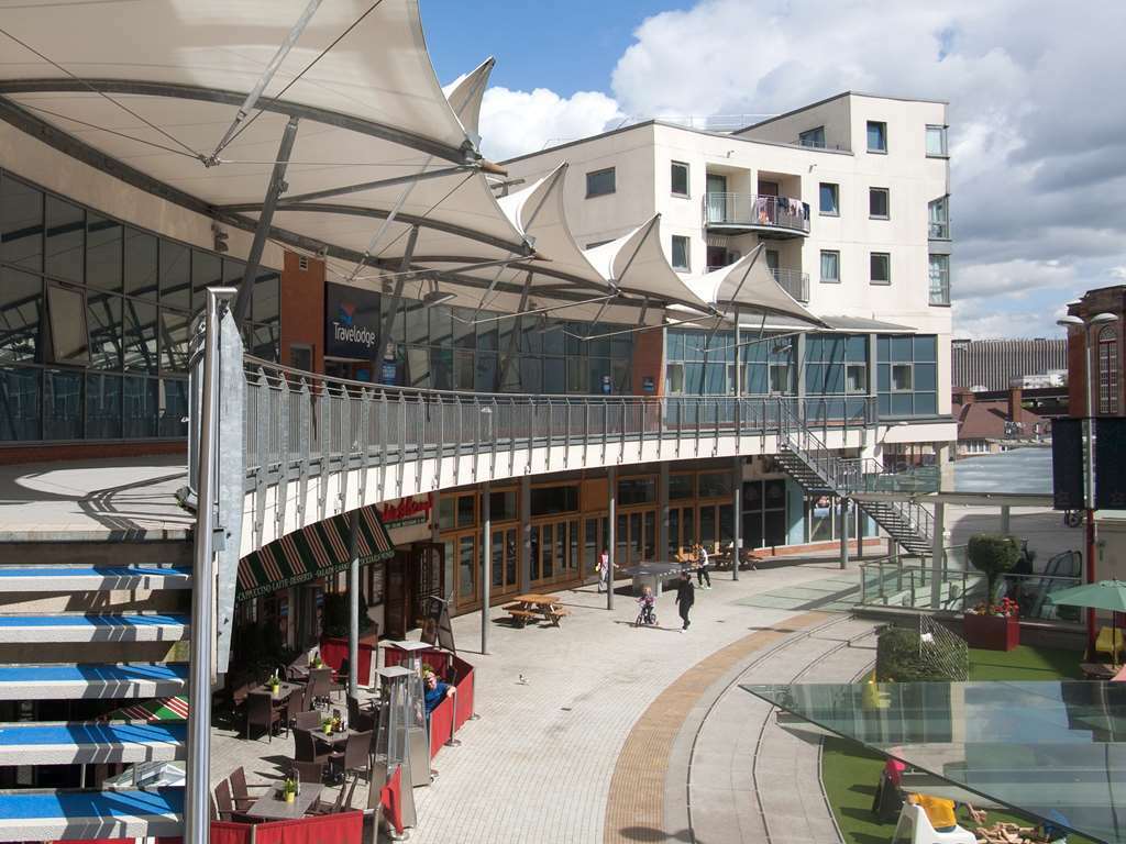 Travelodge Birmingham Central Broadway Plaza Екстериор снимка